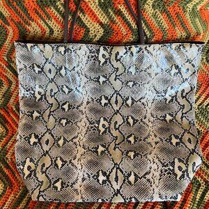 Faux Snakeskin bag - DSW